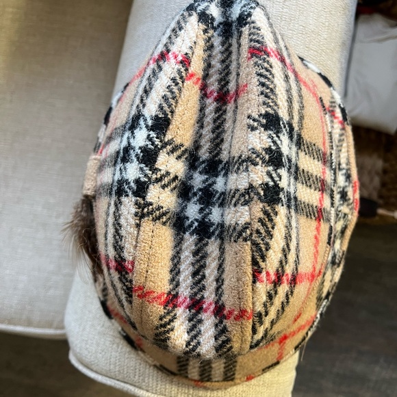 Authentic Burberry Hat - Picture 2 of 16
